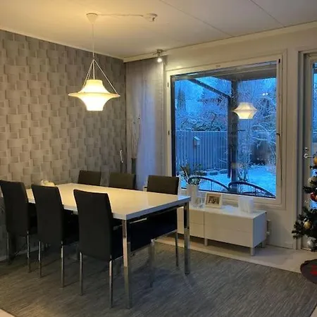 Viihtyisa Erillistalo Puutarhalla Keha I Varrella Espoo