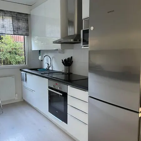 Apartamento Viihtyisa Erillistalo Puutarhalla Keha I Varrella Espoo