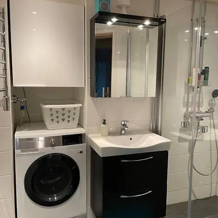 Viihtyisa Erillistalo Puutarhalla Keha I Varrella Apartamento *