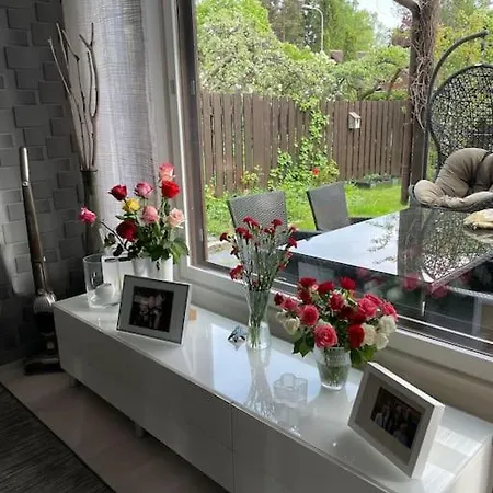 Apartamento Viihtyisa Erillistalo Puutarhalla Keha I Varrella